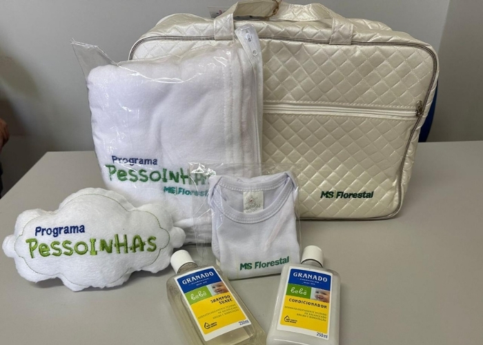 kit do Programa Pessoinhas, que garante licença-paternidade estendida